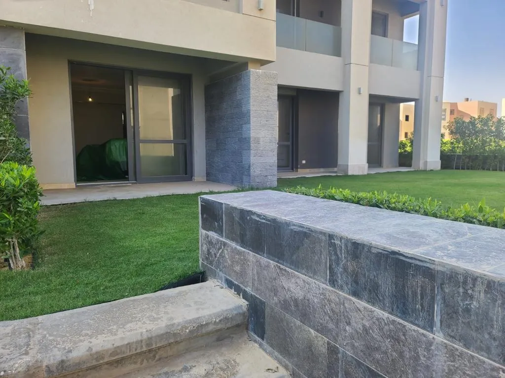 Chalet for sale in La Vista Ray in Ain Sokhna of 0 m² with 3 bedrooms