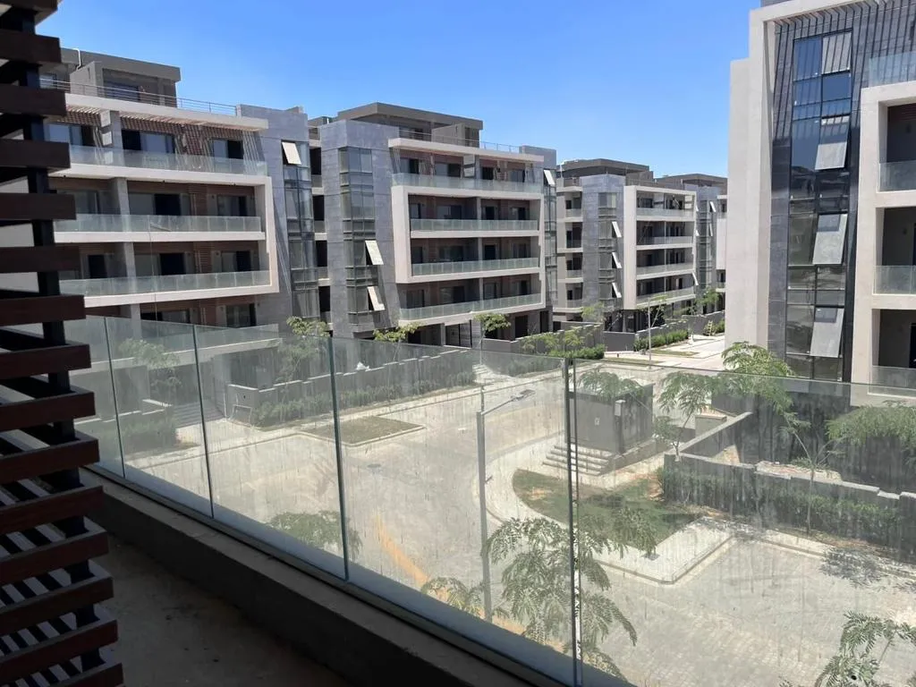 شقة للبيع في الباتيو أورو في القاهرة الجديدة بمساحة 0 م² تتكون من 3 غرف