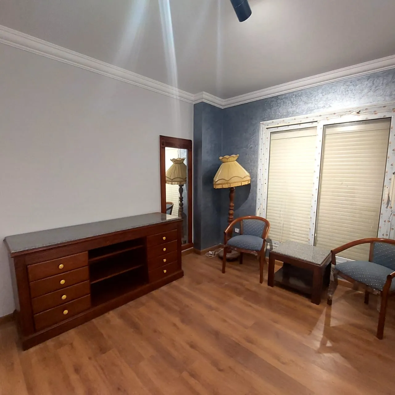  للبيع في جايد في  بمساحة 0 م² تتكون من 0 غرف