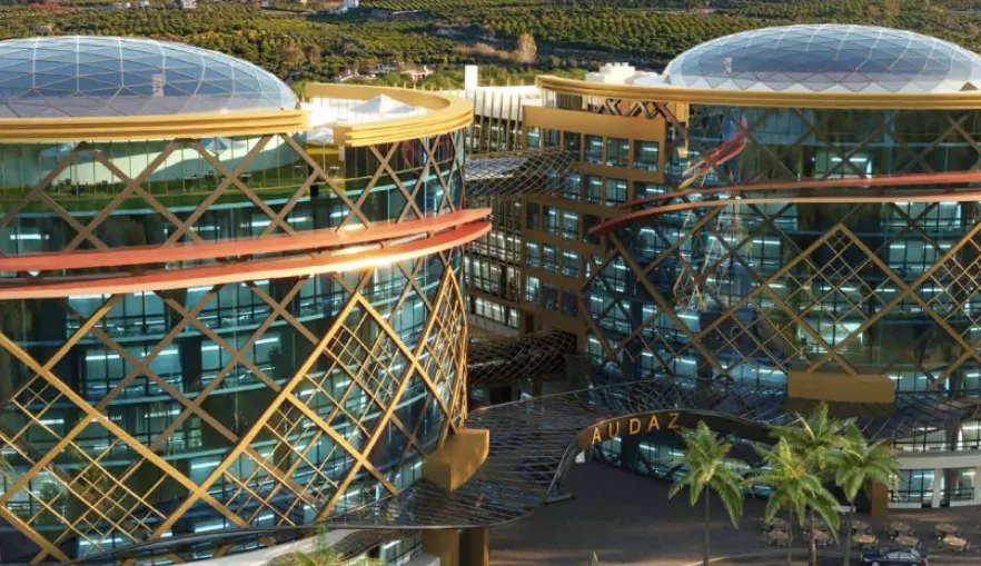  للبيع في أوداز في  بمساحة 0 م² تتكون من 0 غرف