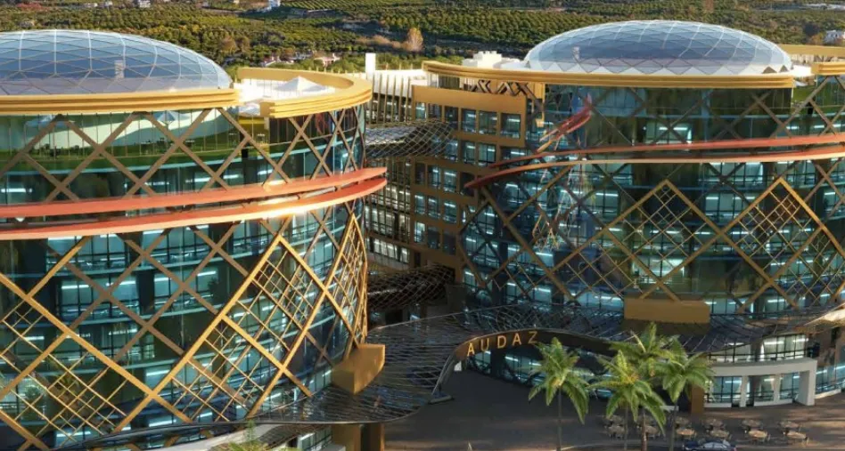  للبيع في أوداز في  بمساحة 0 م² تتكون من 0 غرف