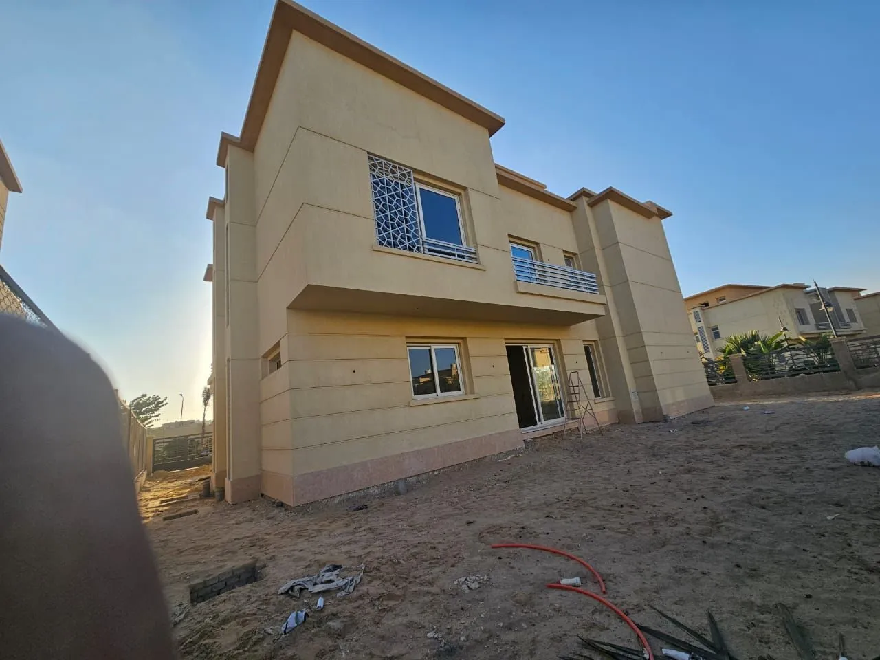  للبيع في جدار في  بمساحة 0 م² تتكون من 0 غرف