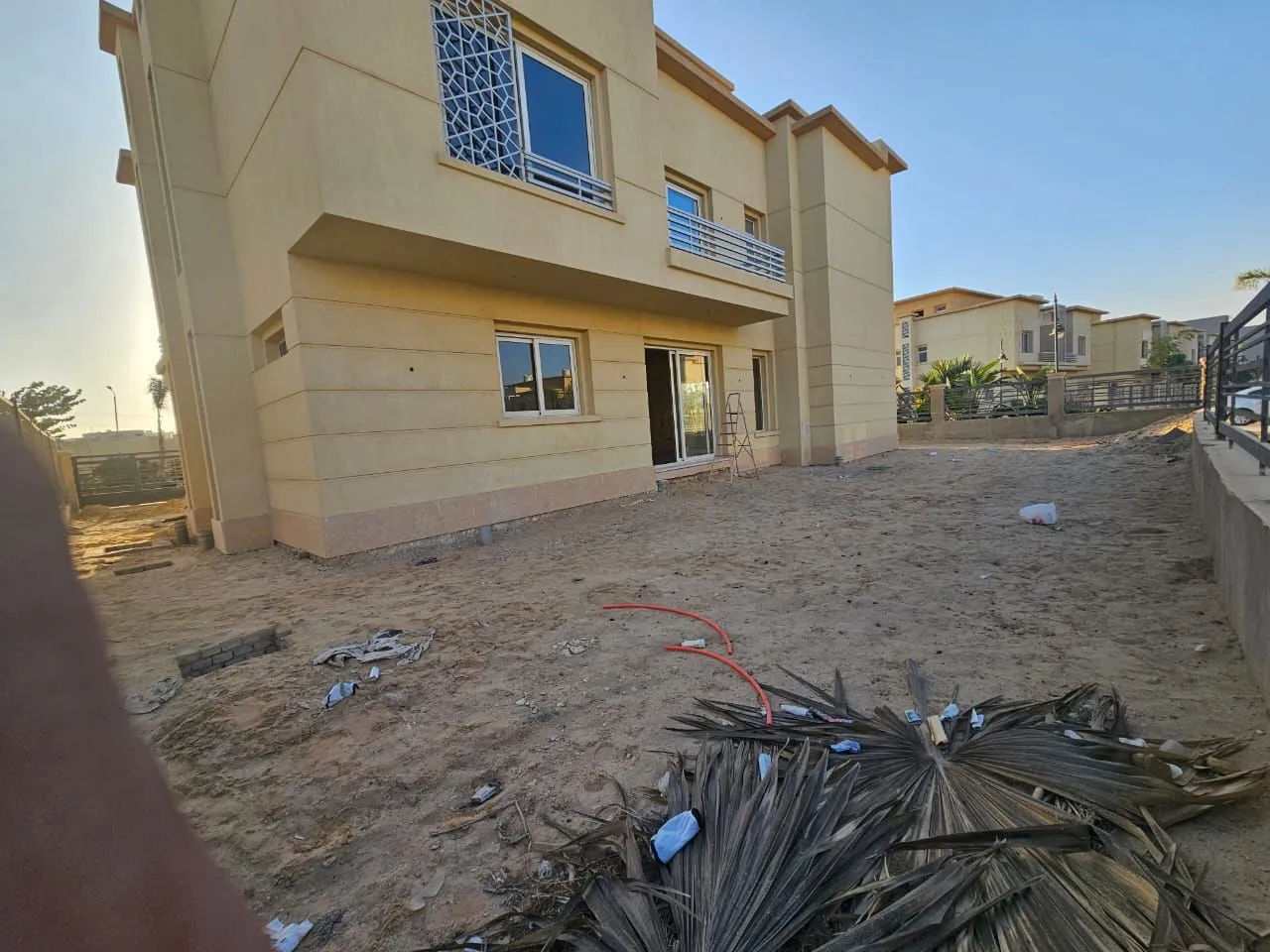  للبيع في جدار في  بمساحة 0 م² تتكون من 0 غرف