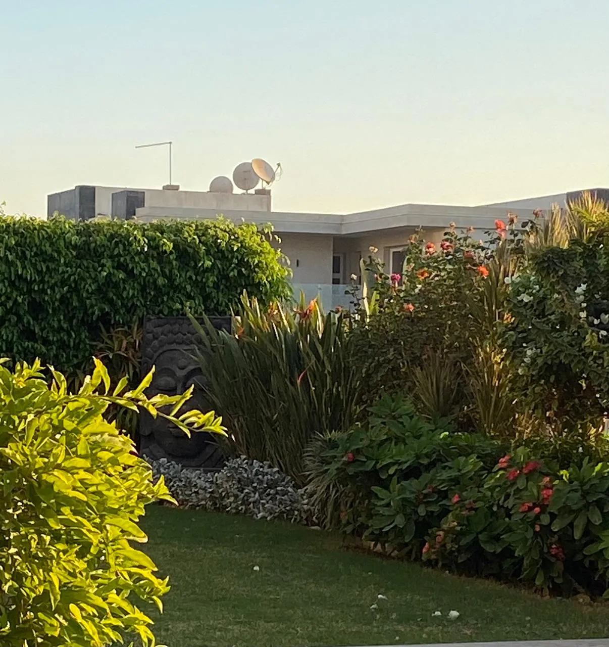  للبيع في ويست هيلز في  بمساحة 0 م² تتكون من 0 غرف