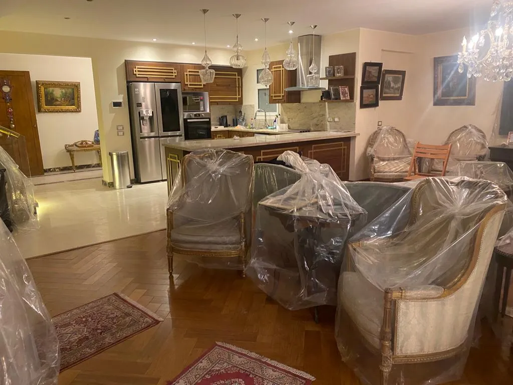  للبيع في ويست هيلز في  بمساحة 0 م² تتكون من 0 غرف