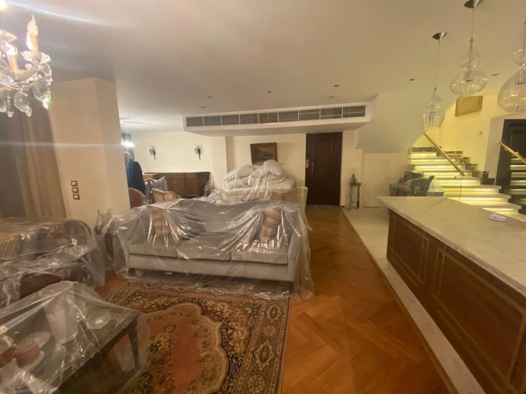  للبيع في ويست هيلز في  بمساحة 0 م² تتكون من 0 غرف