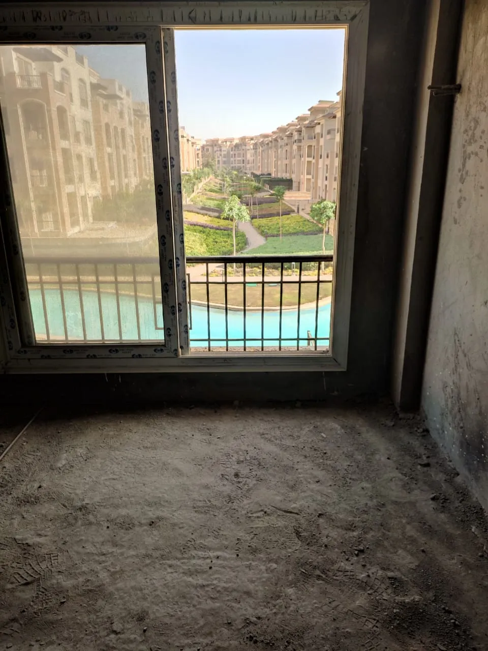  للبيع في ستون ريزيدنس في  بمساحة 0 م² تتكون من 0 غرف