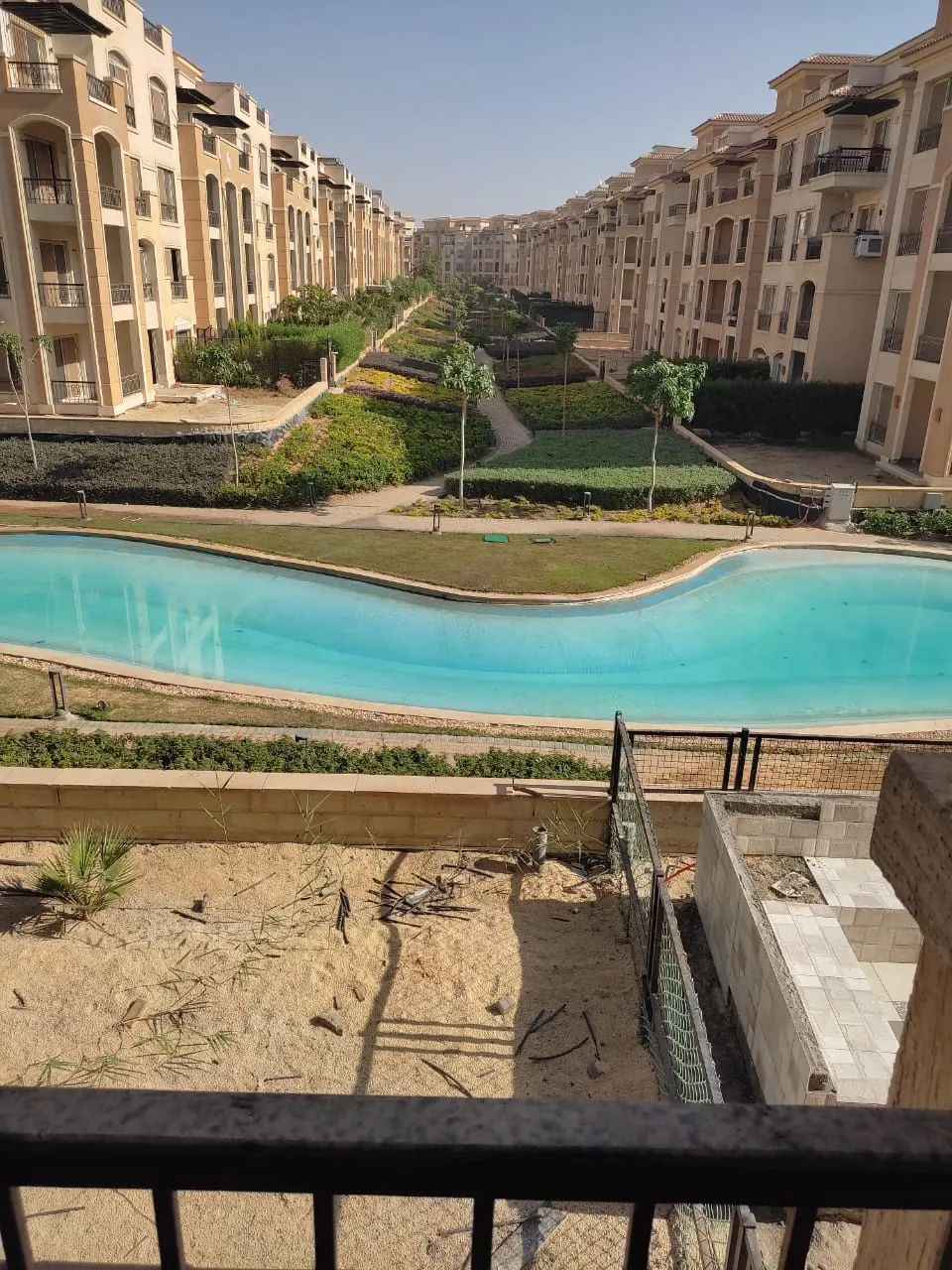  للبيع في ستون ريزيدنس في  بمساحة 0 م² تتكون من 0 غرف