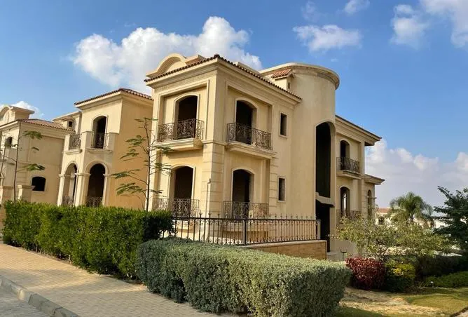 Twinhouse for sale in Villar in New Cairo of 0 m² with 5 bedrooms