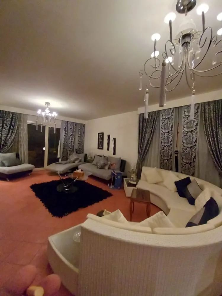 للبيع في بورتو السخنة في بمساحة 0 م² تتكون من 0 غرف