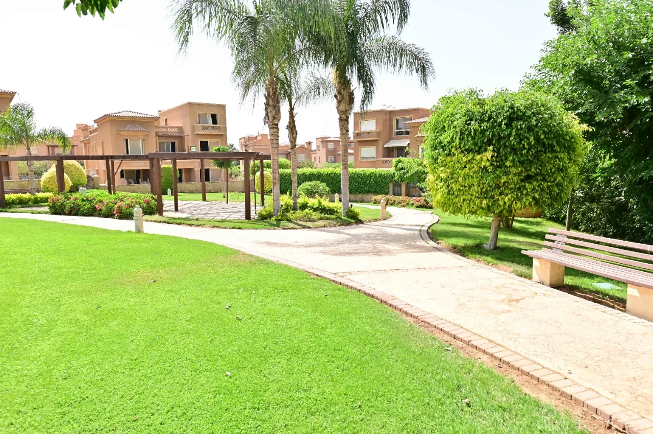 Villa for sale in Grand Residence in New Cairo of 0 m² with 5 bedrooms