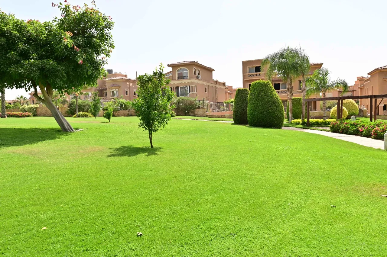 Villa for sale in Grand Residence in New Cairo of 0 m² with 5 bedrooms