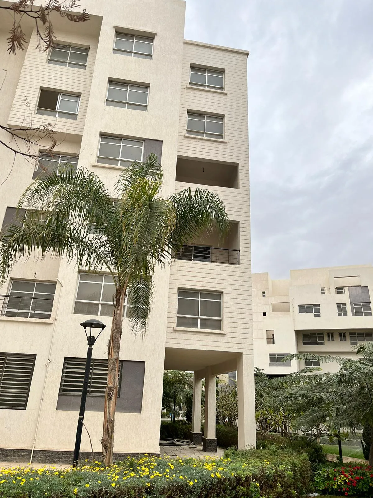  للبيع في مدينتي في  بمساحة 0 م² تتكون من 0 غرف