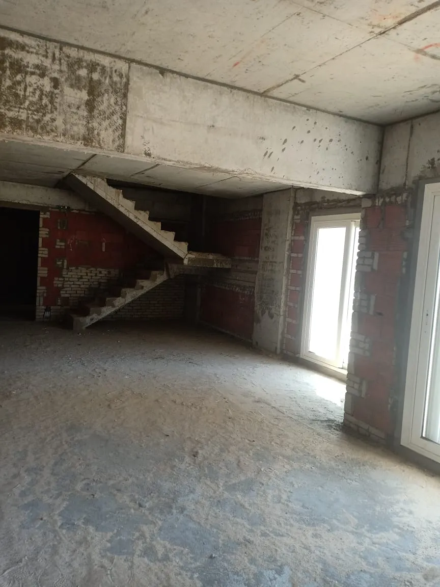  للبيع في ماونتن فيو أي سيتي أكتوبر في  بمساحة 0 م² تتكون من 0 غرف