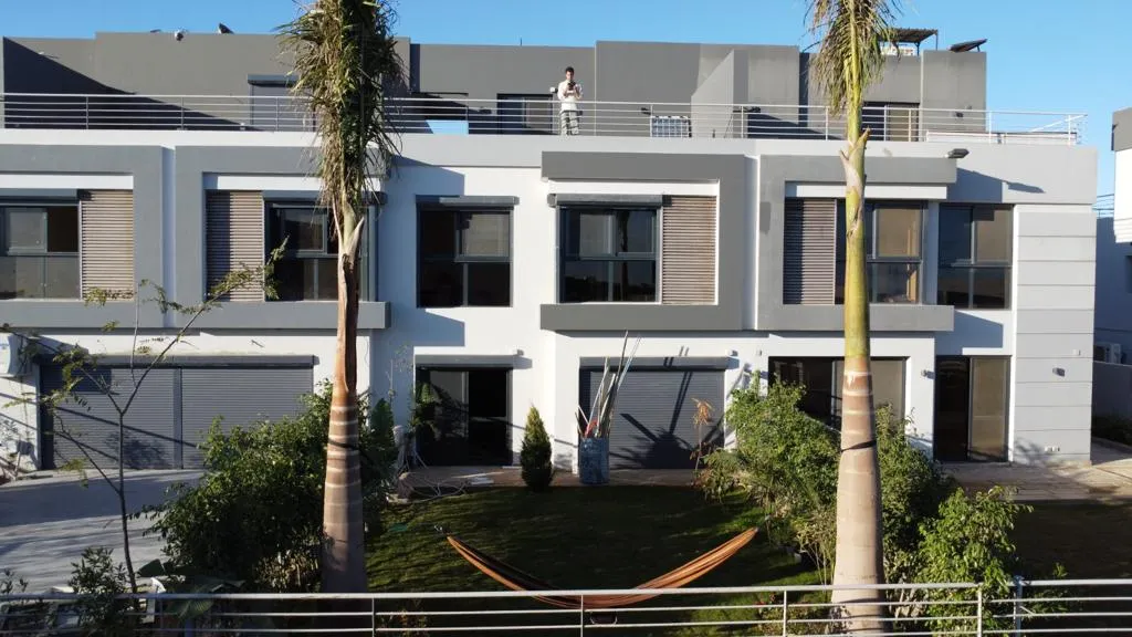  للبيع في الباتيو زهراء في  بمساحة 0 م² تتكون من 0 غرف