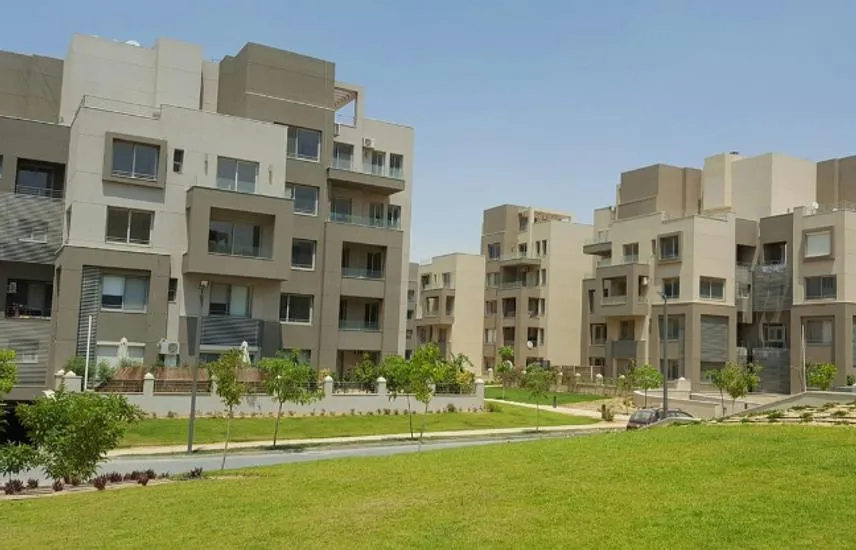  للبيع في فيلدج جاردن قطامية في  بمساحة 0 م² تتكون من 0 غرف