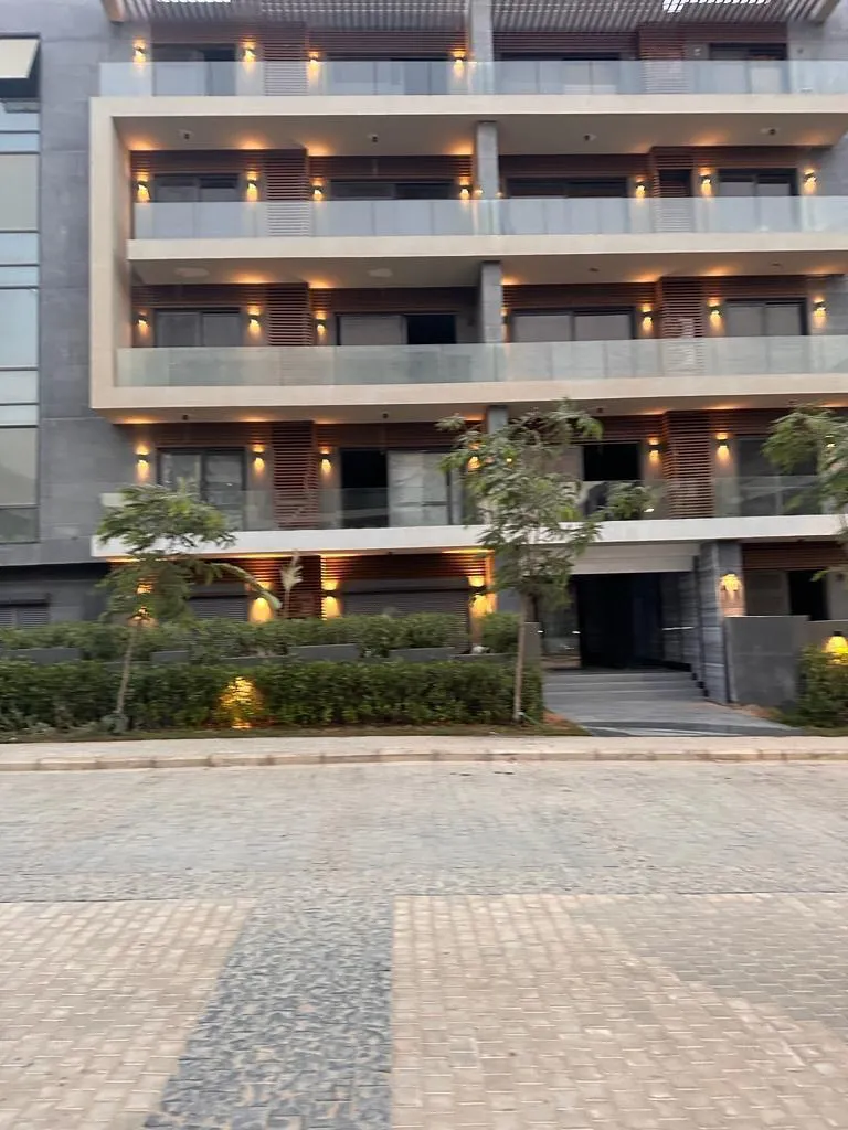  للبيع في الباتيو أورو في  بمساحة 0 م² تتكون من 0 غرف