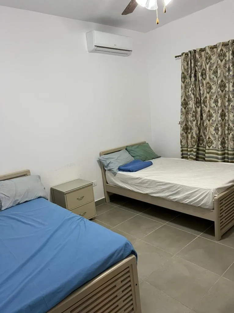  للبيع في أمواج في  بمساحة 0 م² تتكون من 0 غرف