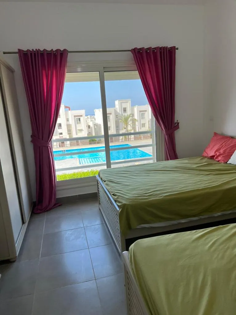  للبيع في أمواج في  بمساحة 0 م² تتكون من 0 غرف