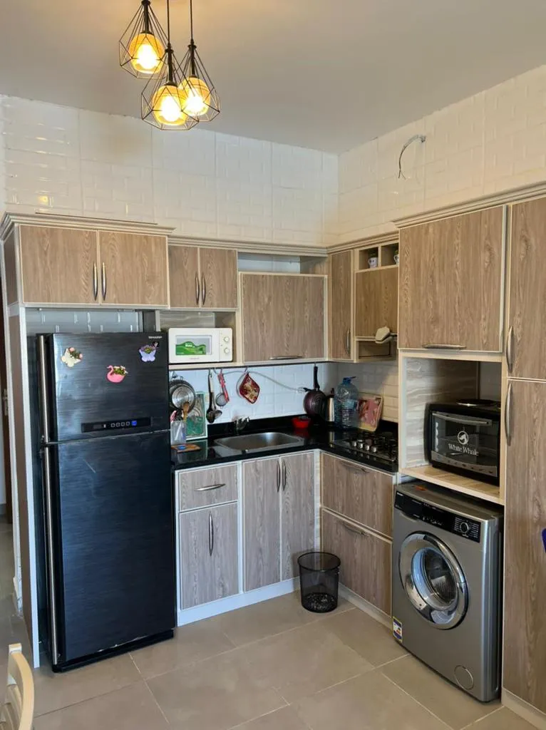  للبيع في أمواج في  بمساحة 0 م² تتكون من 0 غرف