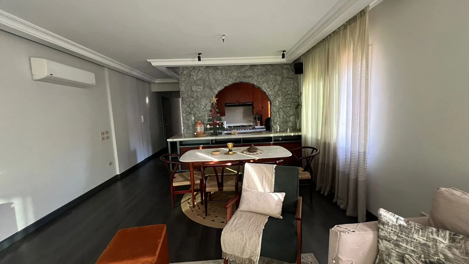 شقة للبيع في تاج سيتي في القاهرة الجديدة بمساحة 0 م² تتكون من 3 غرف