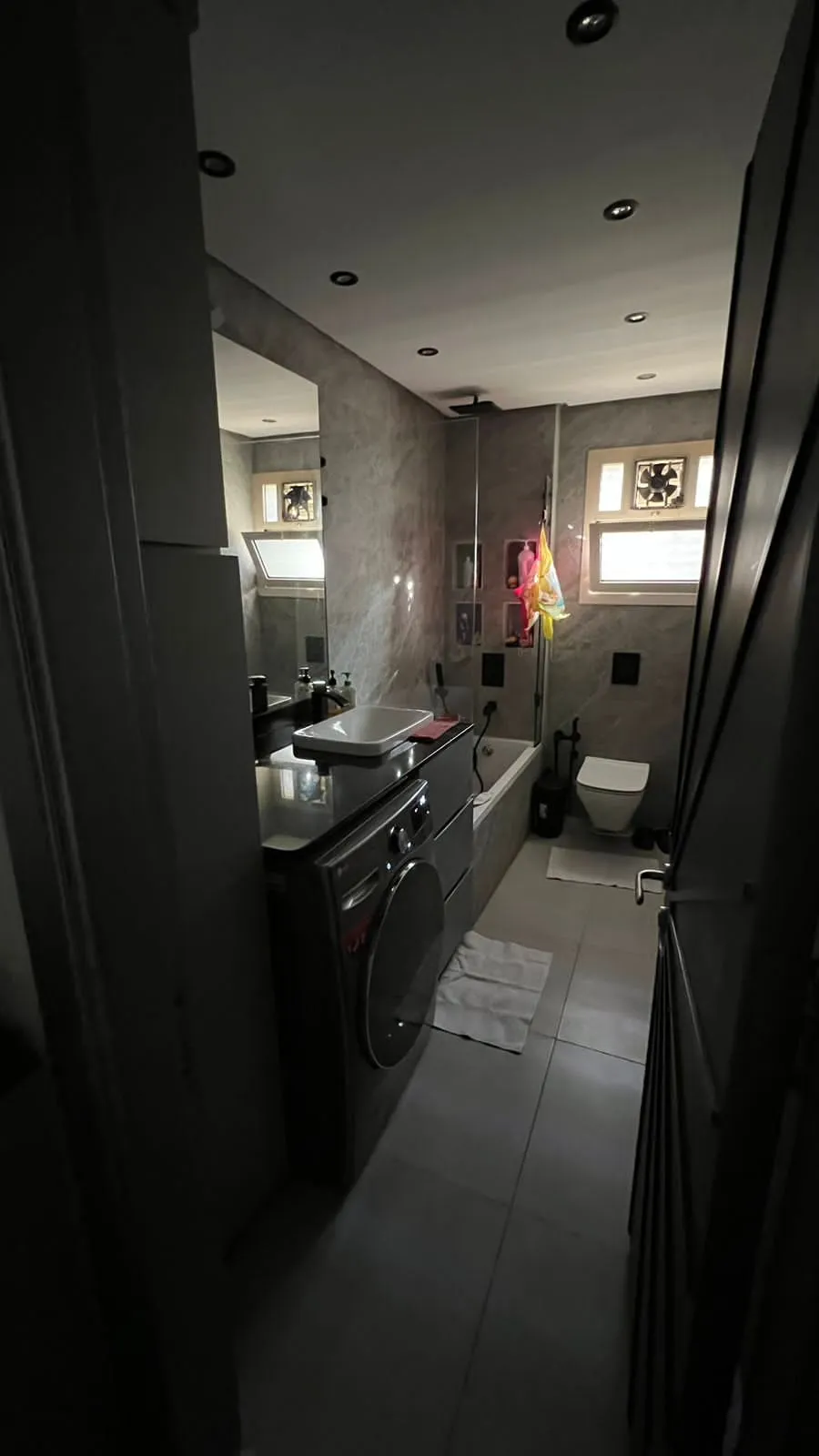 شقة للبيع في تاج سيتي في القاهرة الجديدة بمساحة 0 م² تتكون من 3 غرف