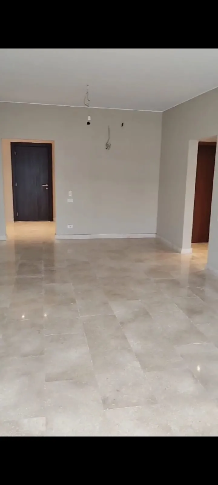 شقة للبيع في فيليت في جولدن سكوير بمساحة 139 م² تتكون من 2 غرف