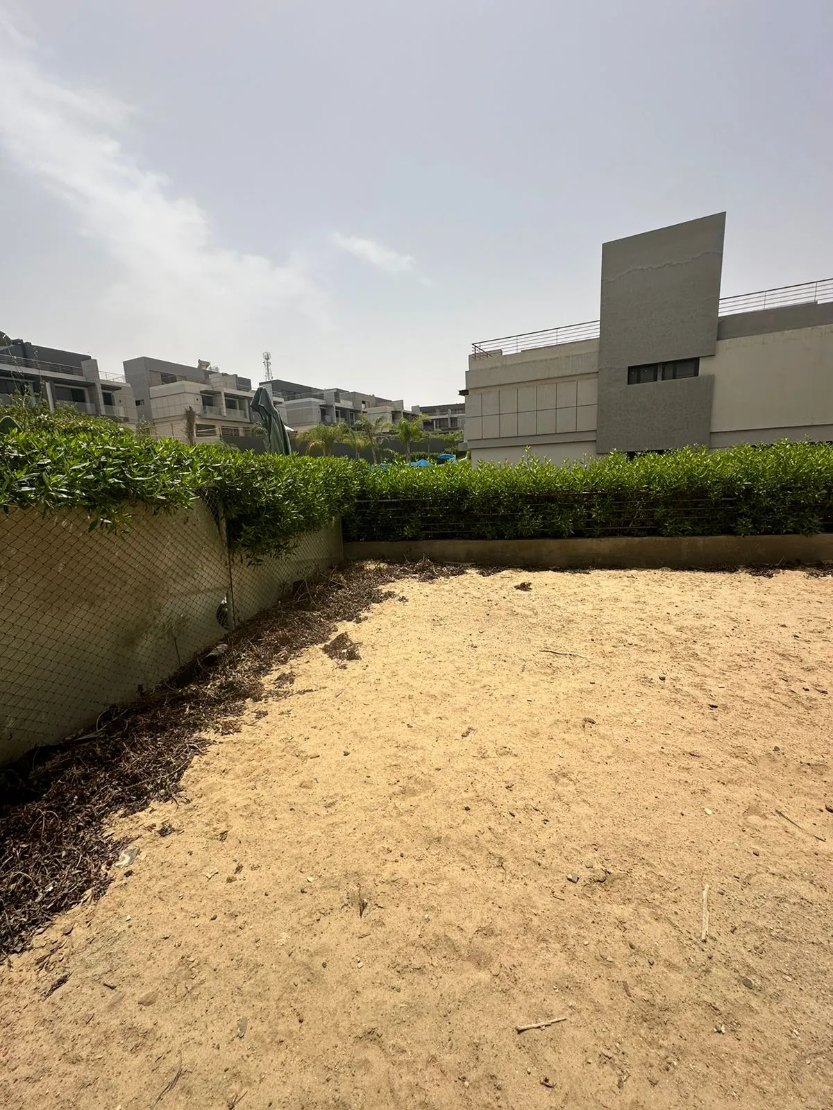Twinhouse for sale in El Patio Zahraa in 6th of October City of 264 m² with 4 bedrooms