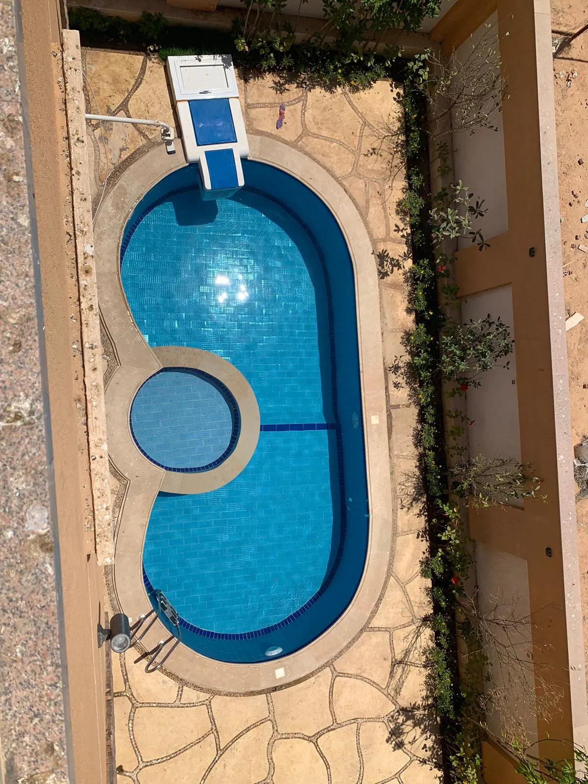  للبيع في جولف السليمانية في  بمساحة 0 م² تتكون من 0 غرف