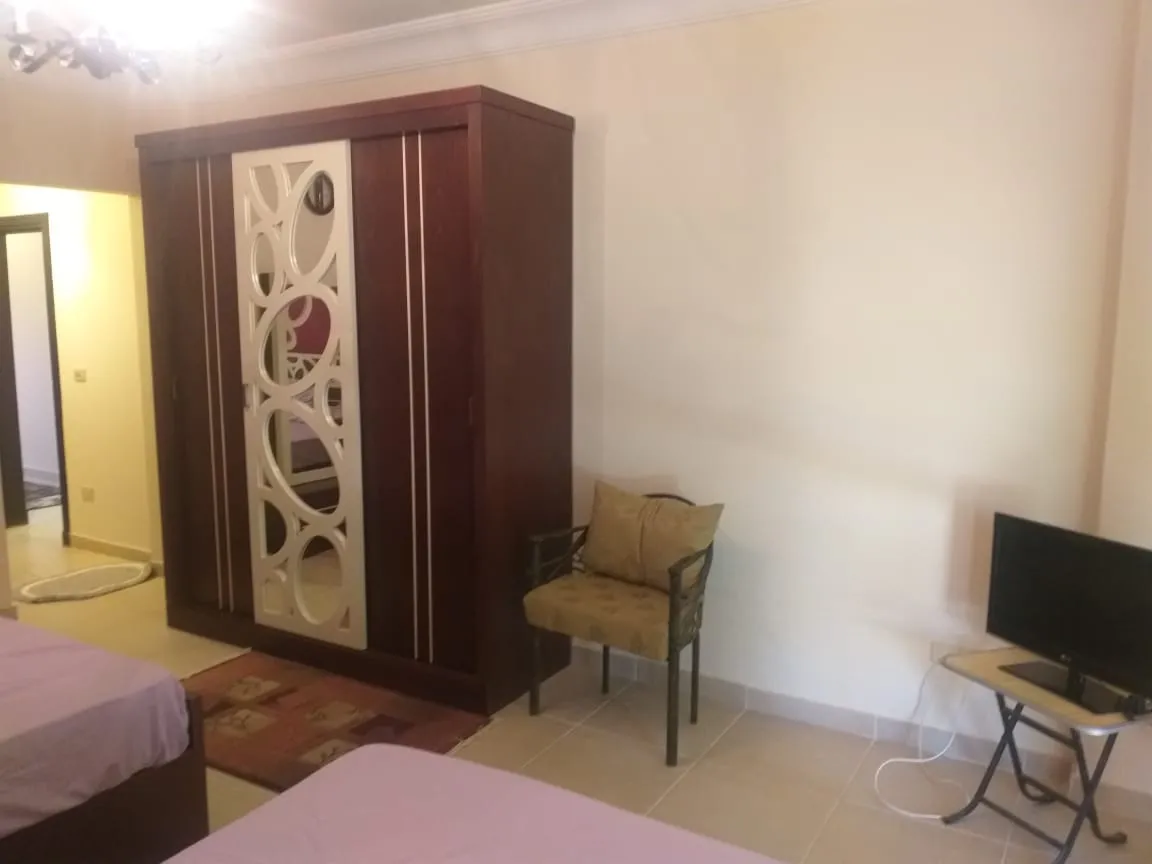 شاليه للبيع في لا فيستا 3 في العين السخنة بمساحة 0 م² تتكون من 3 غرف