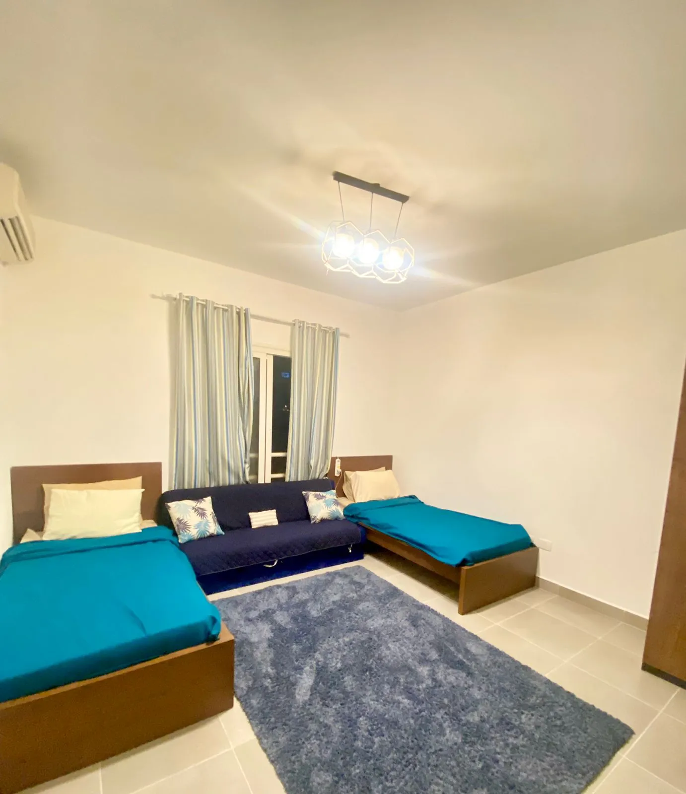 شاليه للبيع في أمواج في سيدي عبد الرحمن بمساحة 0 م² تتكون من 3 غرف