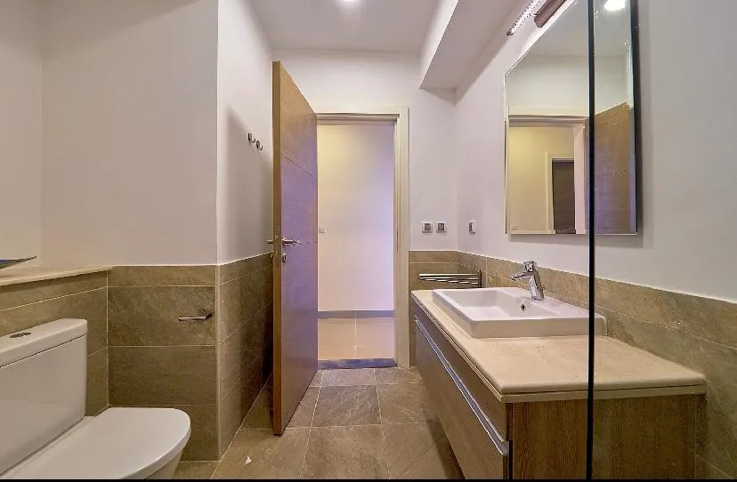  للبيع في مارينا مراسي في  بمساحة 0 م² تتكون من 0 غرف