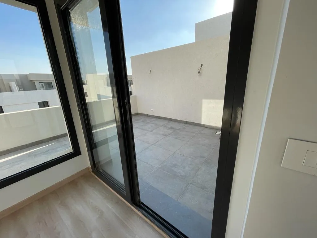 Duplex for sale in Al Burouj in El Shorouk of 276 m² with 3 bedrooms