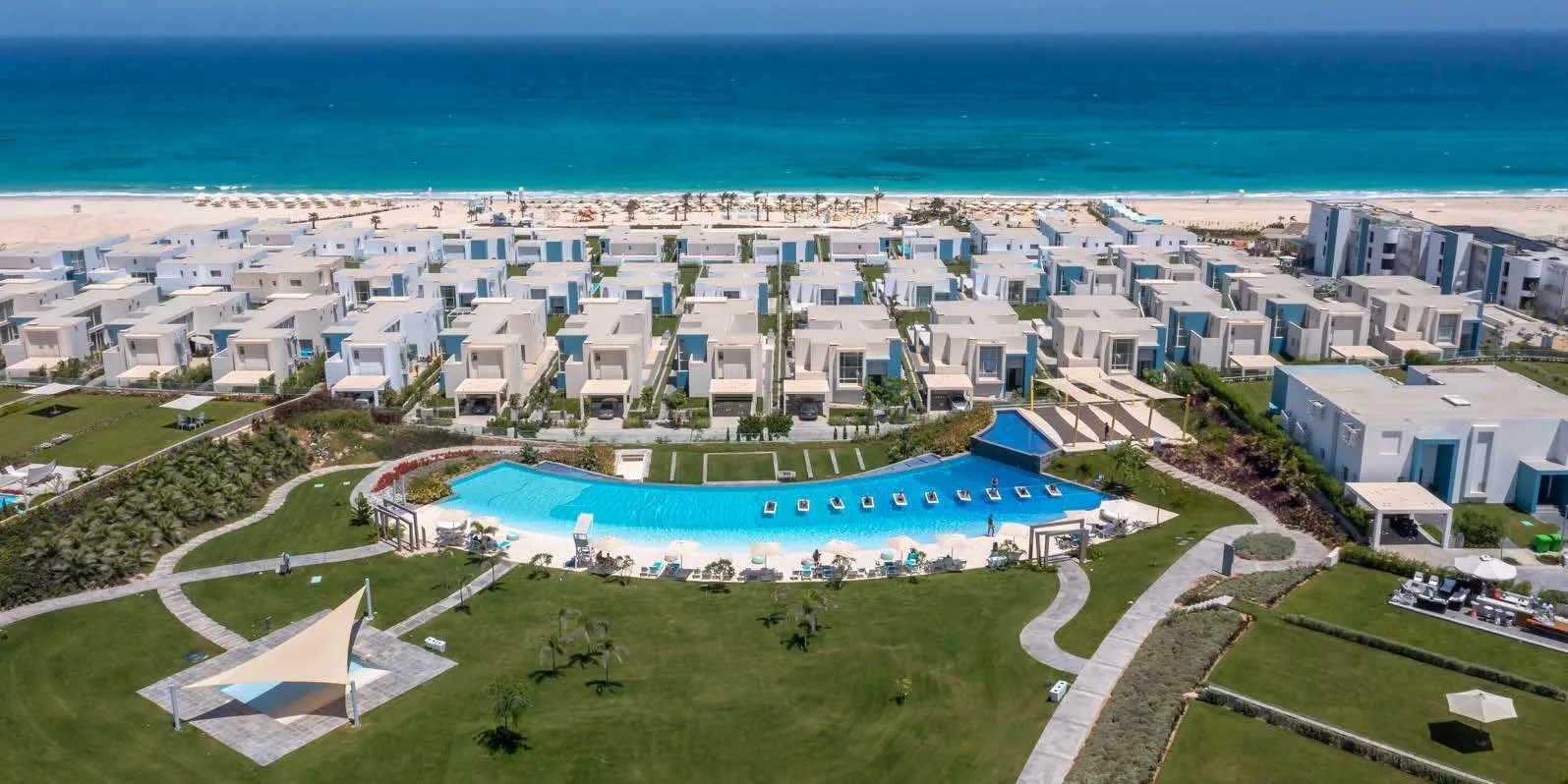 شاليه للبيع في فوكا باي في رأس الحكمة بمساحة 190 م² تتكون من 4 غرف