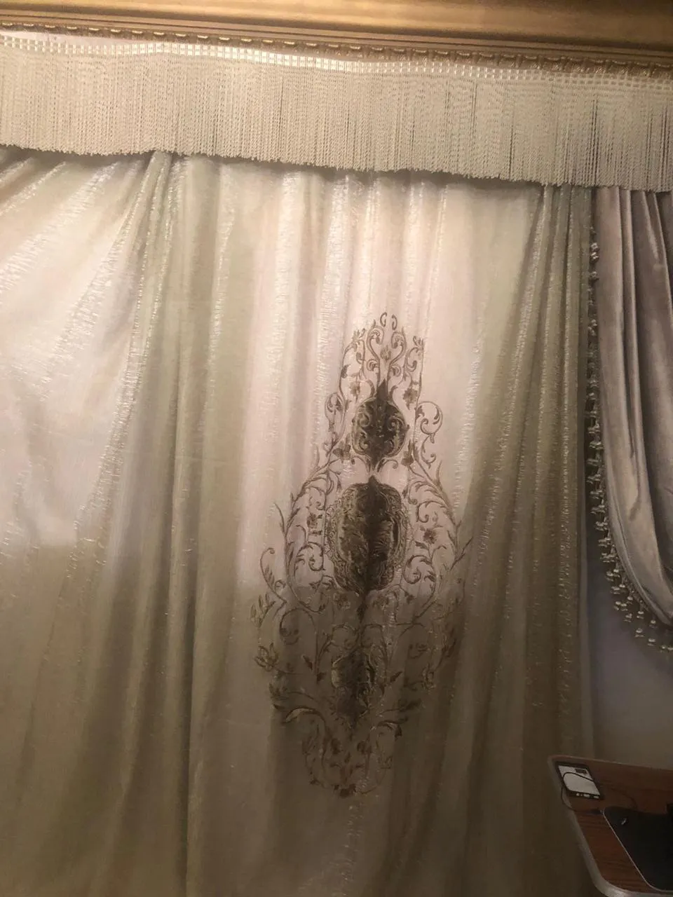 شقة للبيع في الرحاب  في القاهرة الجديدة بمساحة 220 م² تتكون من 4 غرف