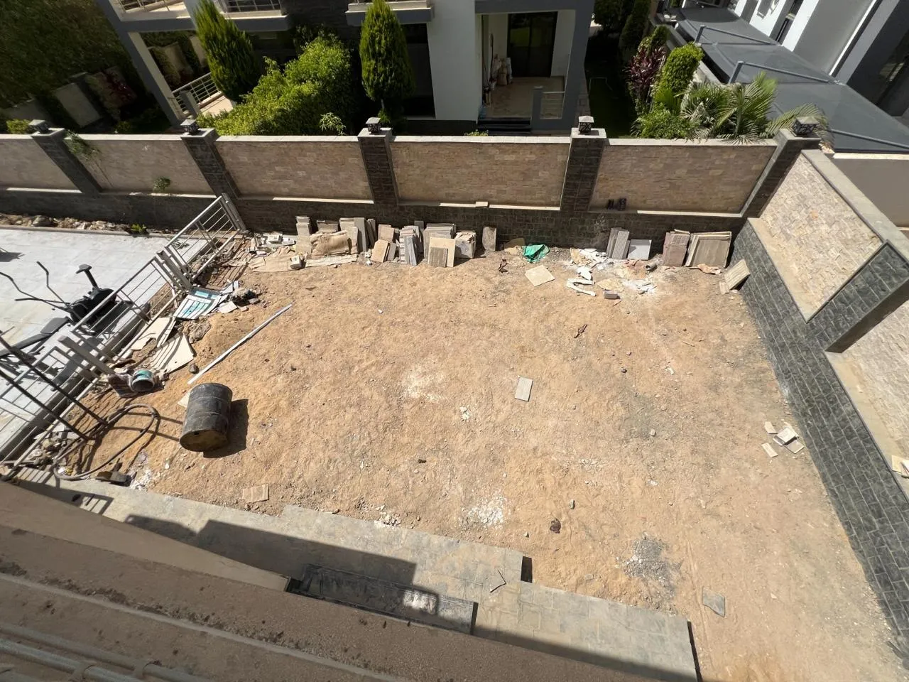 Twinhouse for sale in Tag Sultan in New Cairo of 305 m² with 4 bedrooms