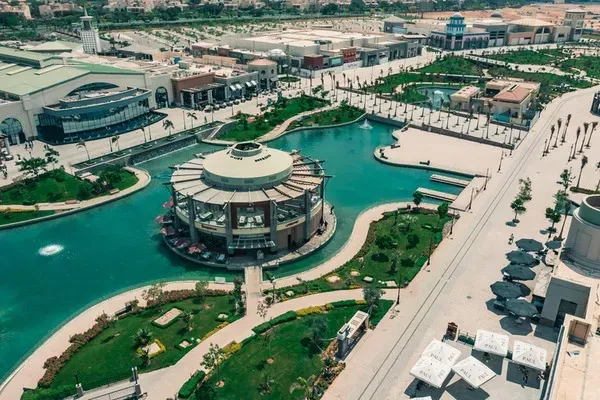 للبيع في مدينتي في بمساحة 0 م² تتكون من 0 غرف