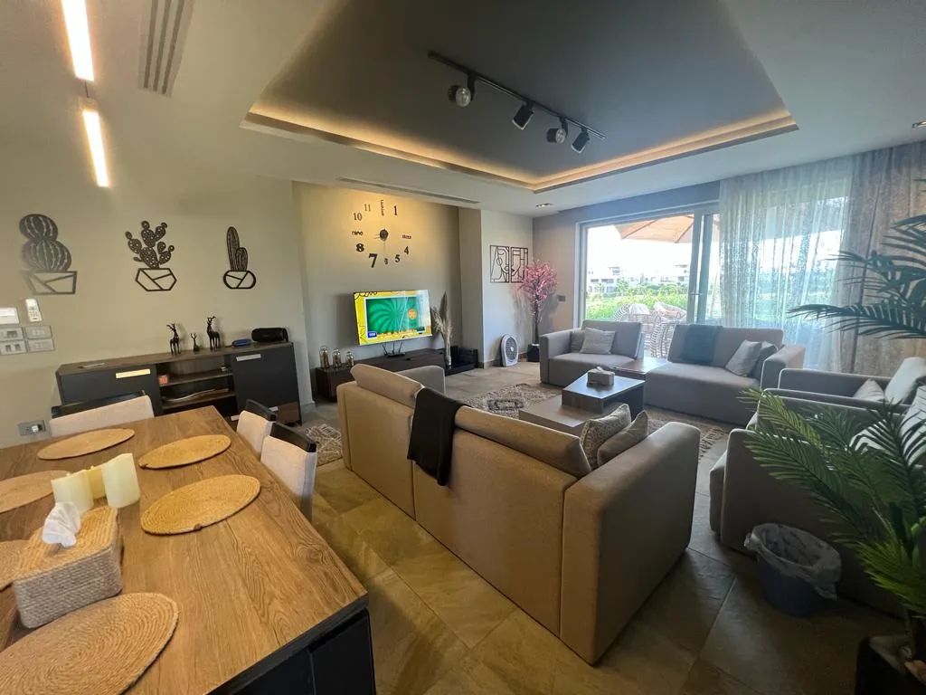 Chalet for sale in Hacienda Bay in Sidi Abdel Rahman of 363 m² with 3 bedrooms