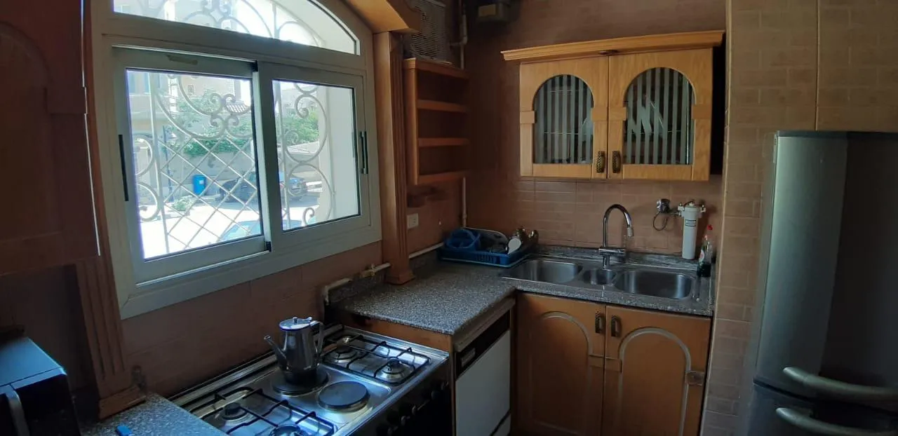 تاون هاوس للبيع في الورود في مدينة السادس من أكتوبر بمساحة 0 م² تتكون من 3 غرف