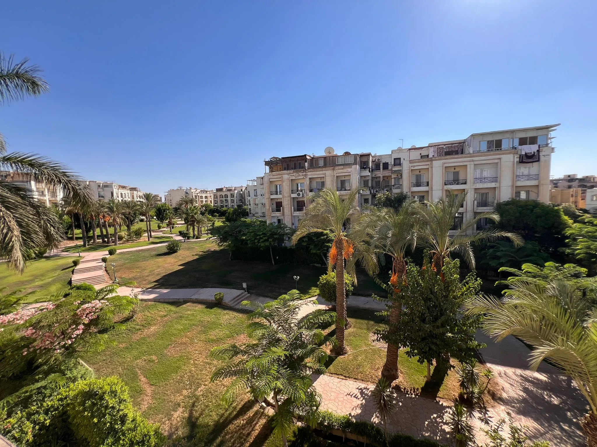 شقة للبيع في حدائق المهندسين في الشيخ زايد بمساحة 0 م² تتكون من 2 غرف