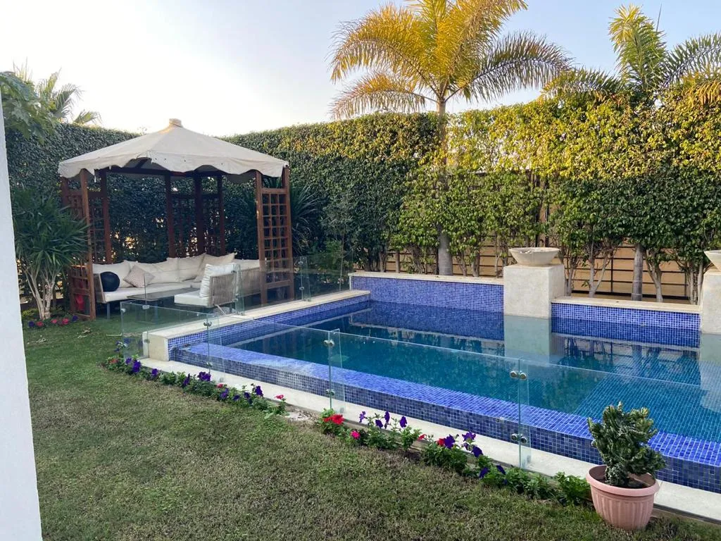 فيلا للبيع في اليجريا في الشيخ زايد بمساحة 0 م² تتكون من 3 غرف