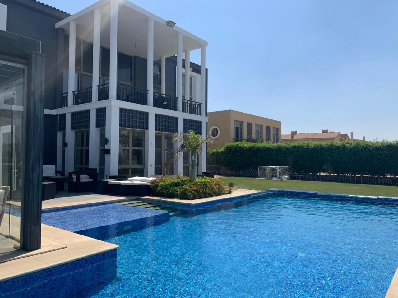 فيلا للبيع في اليجريا في الشيخ زايد بمساحة 0 م² تتكون من 5 غرف