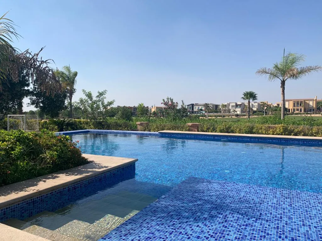 فيلا للبيع في اليجريا في الشيخ زايد بمساحة 0 م² تتكون من 5 غرف