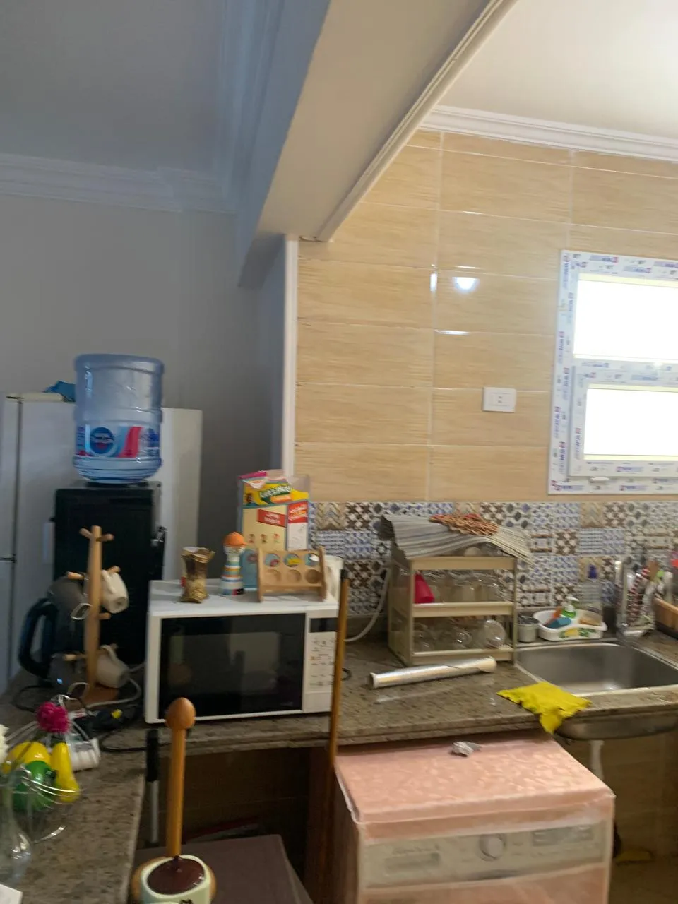 شاليه للبيع في مرسيليا بيتش 4 في الساحل الشمالي بمساحة 90 م² تتكون من 2 غرف