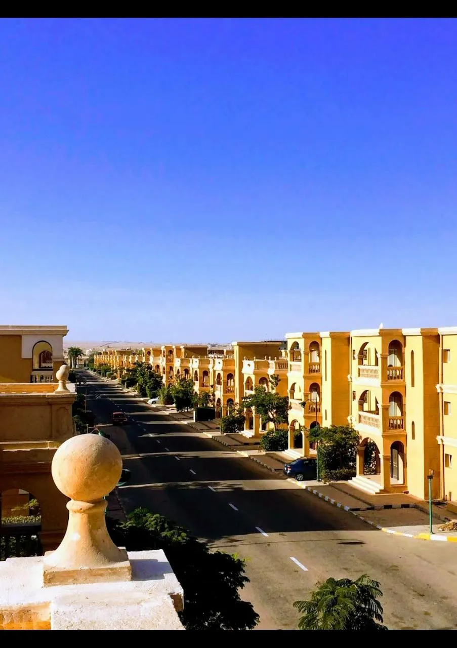 فيلا للبيع في ستيلا مصر الجديدة في الشروق بمساحة 210 م² تتكون من 2 غرف