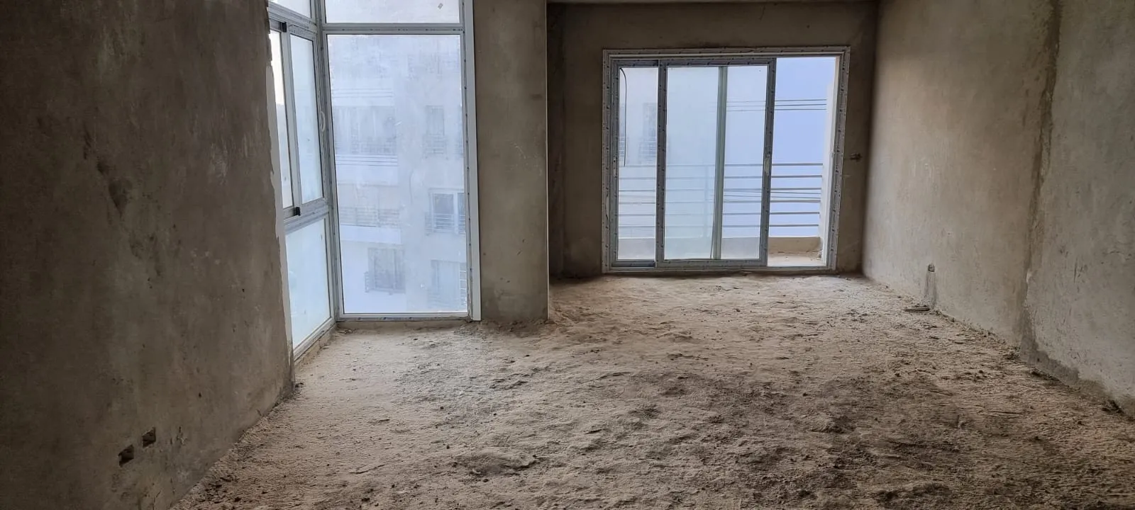  للبيع في هايد بارك في  بمساحة 0 م² تتكون من 0 غرف