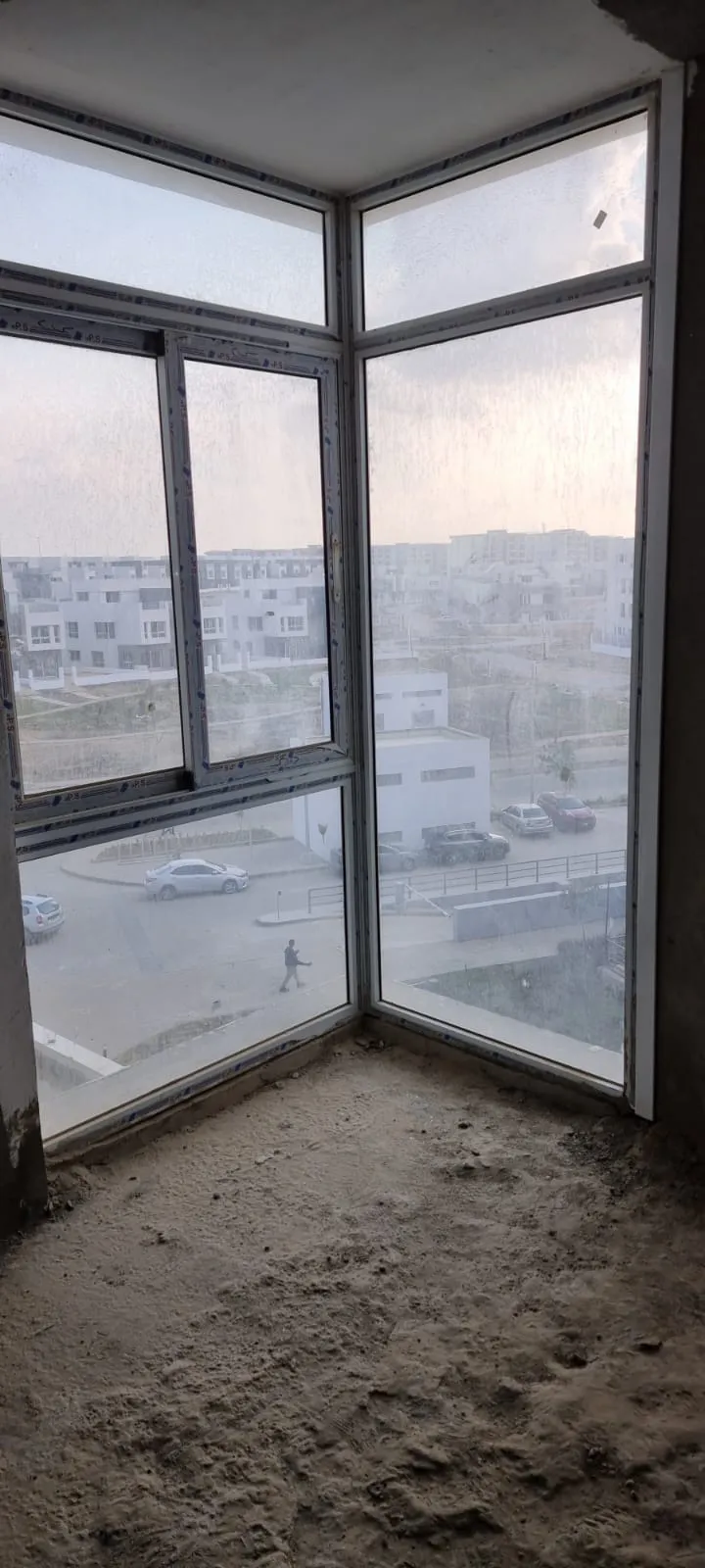  للبيع في هايد بارك في  بمساحة 0 م² تتكون من 0 غرف