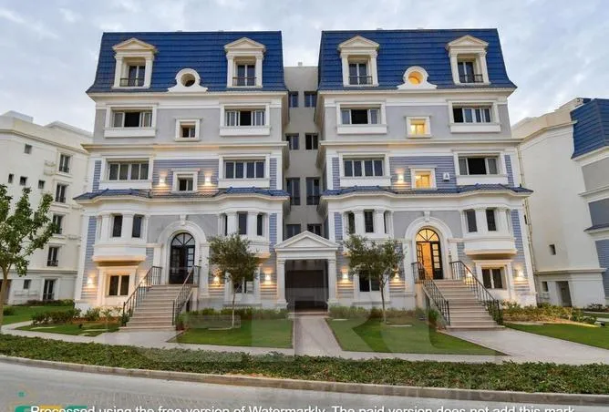 تاون هاوس للبيع في اليفا ماونتن فيو مدينه المستقبل في مدينة المستقبل بمساحة 210 م² تتكون من 3 غرف