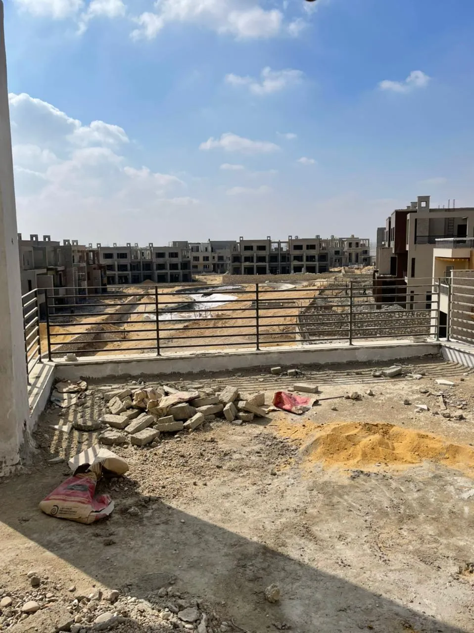 تاون هاوس للبيع في نيو جيزة في مدينة السادس من أكتوبر بمساحة 0 م² تتكون من 3 غرف