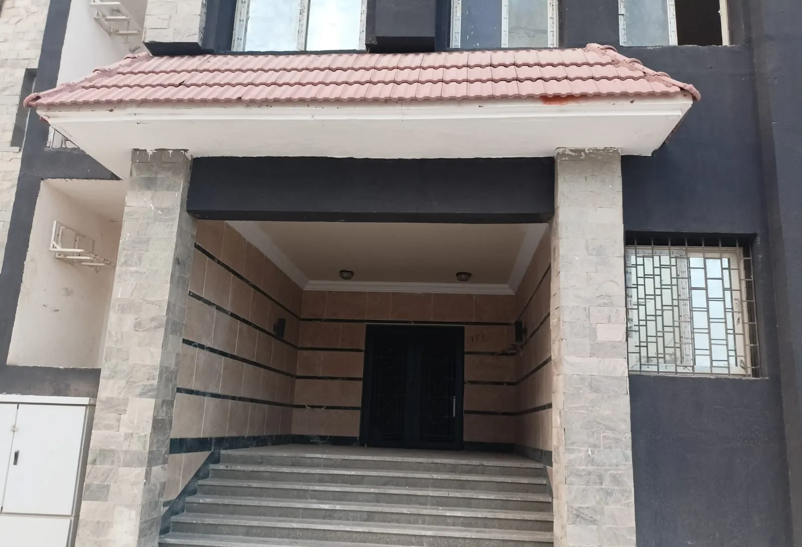 شقة للبيع في المقصد في العاصمة الإدارية الجديدة بمساحة 123 م² تتكون من 3 غرف